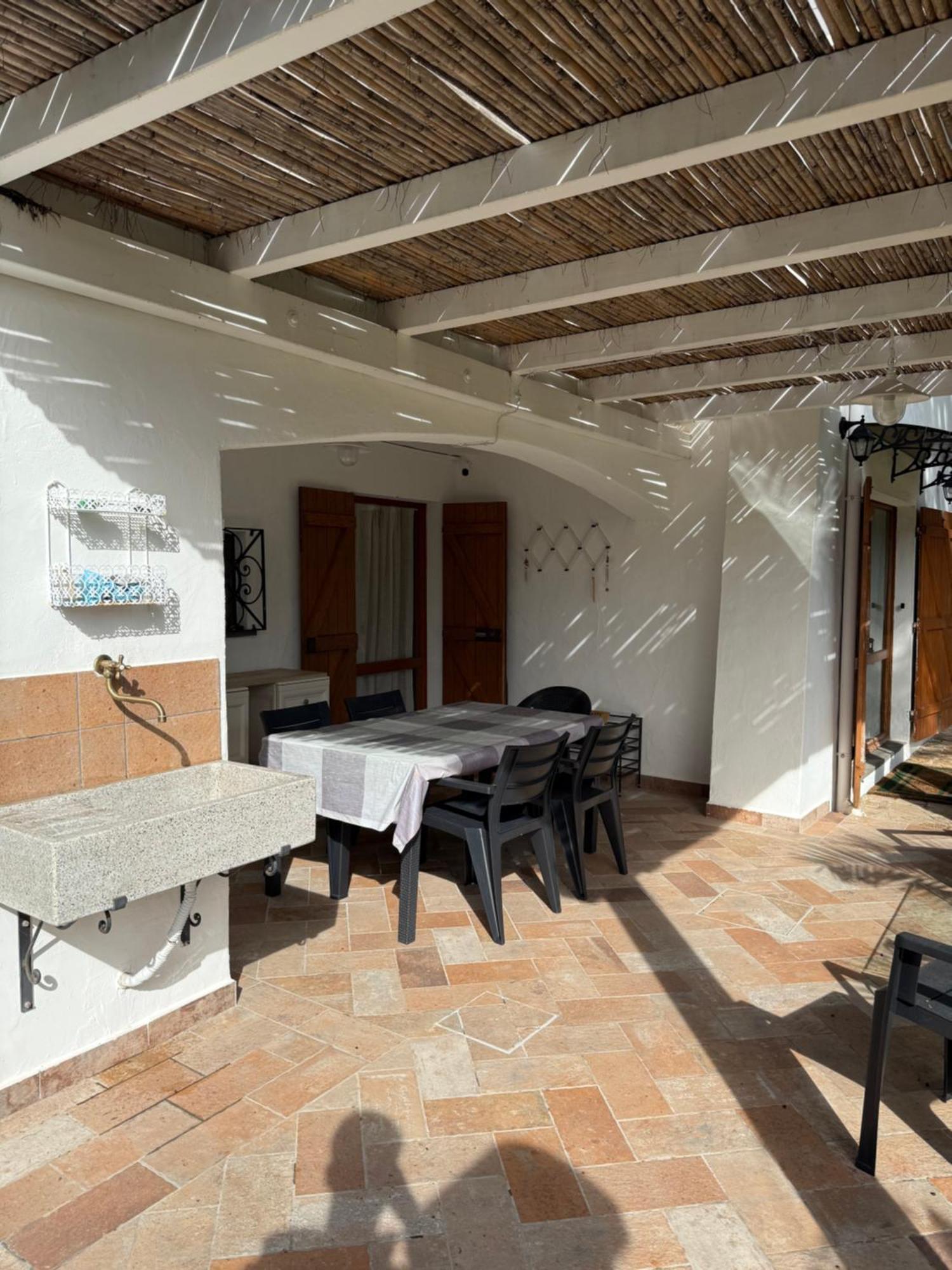 Casa Donatella, In Riva Al Mare! Villa Cala Liberotto Exterior photo