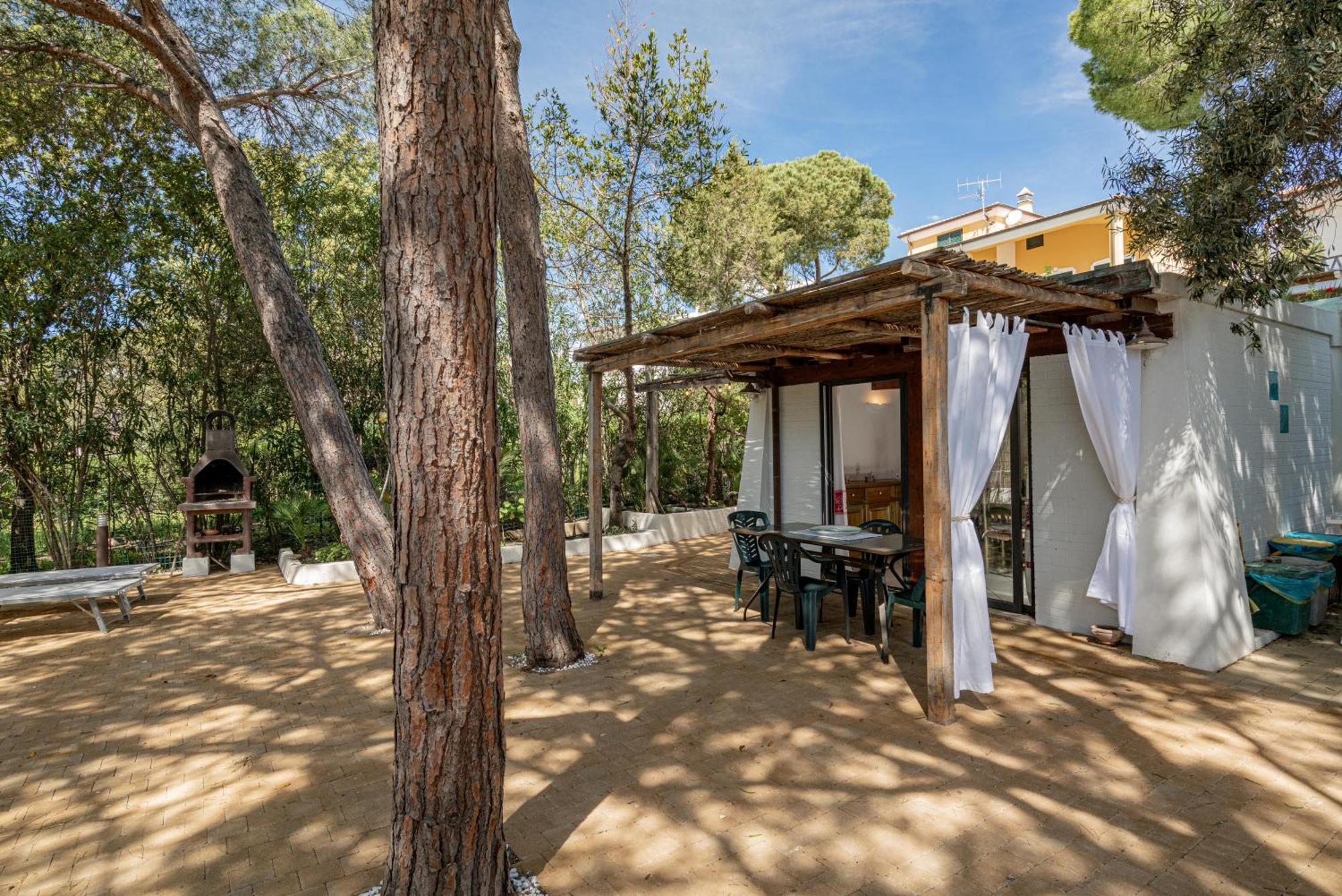 Casa Donatella, In Riva Al Mare! Villa Cala Liberotto Exterior photo